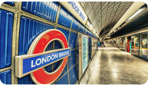 Photo of London Bridge Underground Station from the inside of the platform